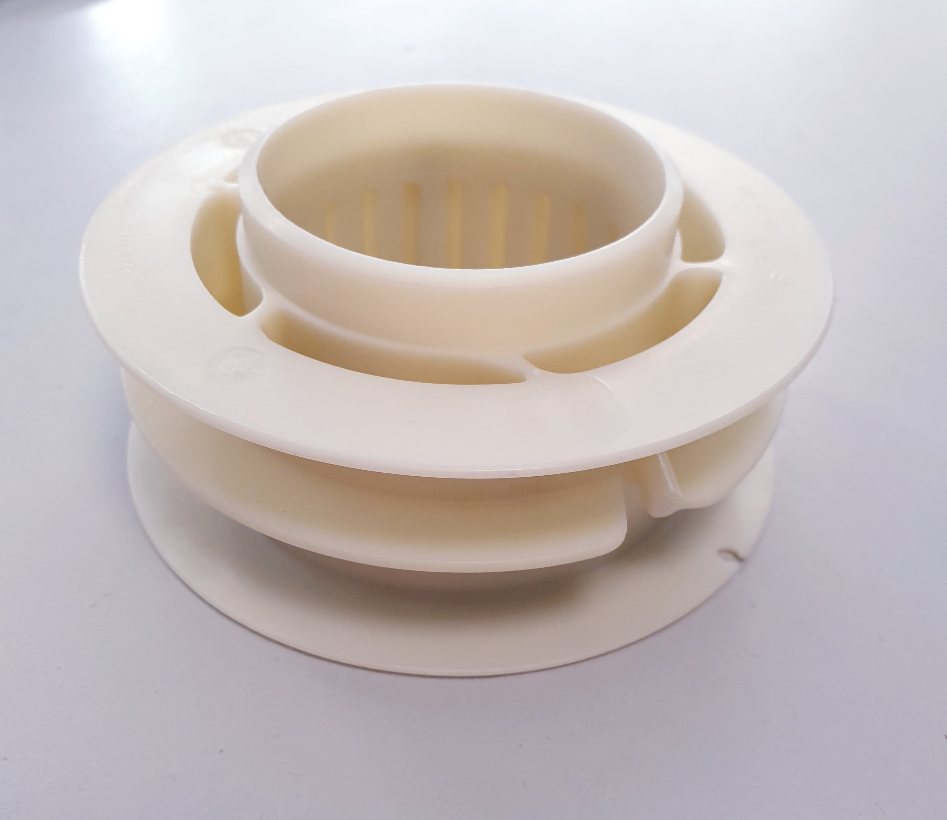 Cievka vyžínacej hlavy Husqvarna T45X