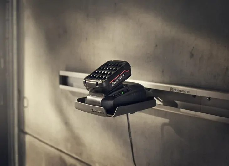 Nabíjačka Husqvarna Aspire™ P4A 18-C70