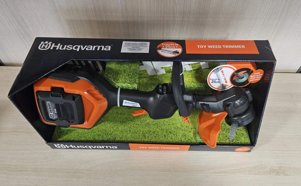 Detská hračka - vyžínač Husqvarna 215iL