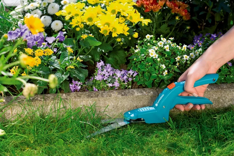 Gardena nožnice na trávu Classic 