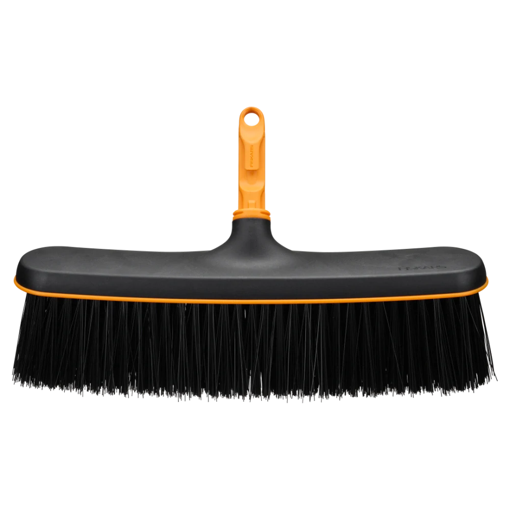 FISKARS OneClick Metla na terasy (36 cm)