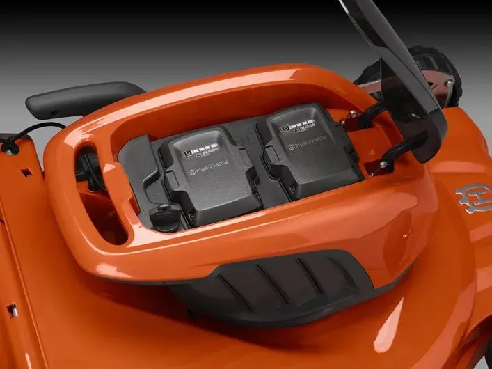 Husqvarna LC 347iVX Akumulátorová kosačka (bez akumulátora a nabjačky)