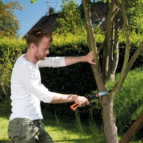 FISKARS Pilka záhradná Xtract™ (L) SW75