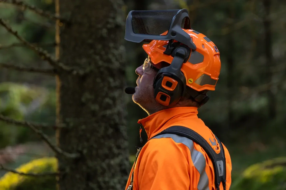 Ochranná lesnícka prilba Husqvarna Technical MIPS