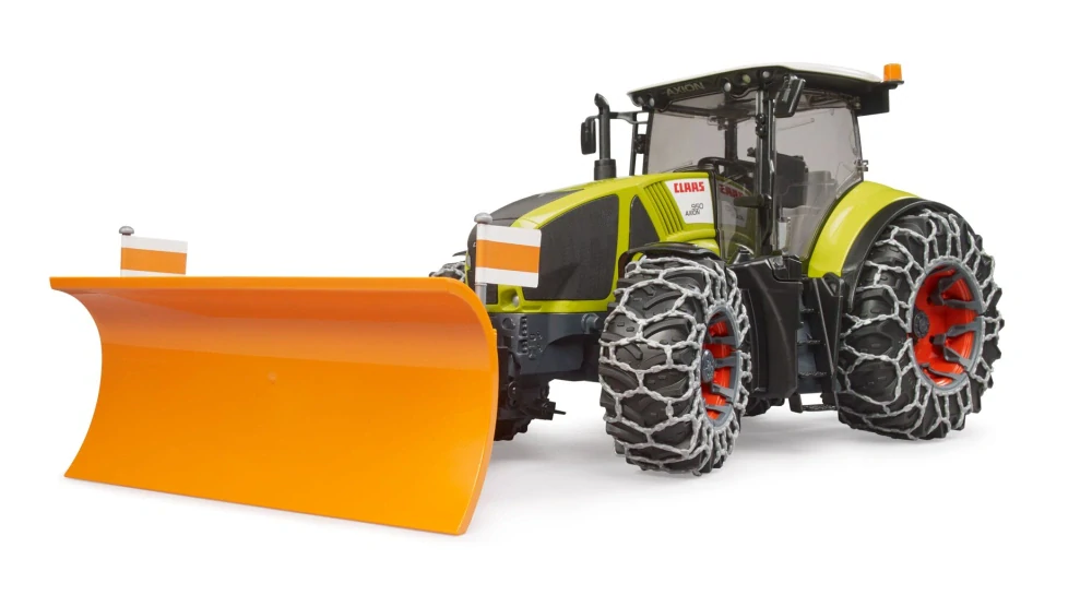 Claas Axion 950 so snehovými reťazami a pluhom - Bruder 3018