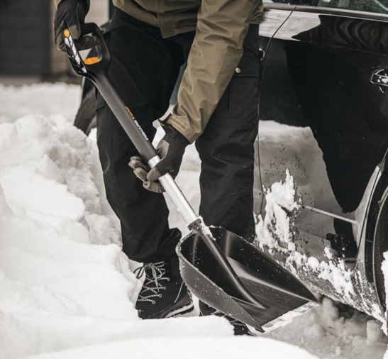 Teleskopická lopata na sneh do auta X-series™ FISKARS