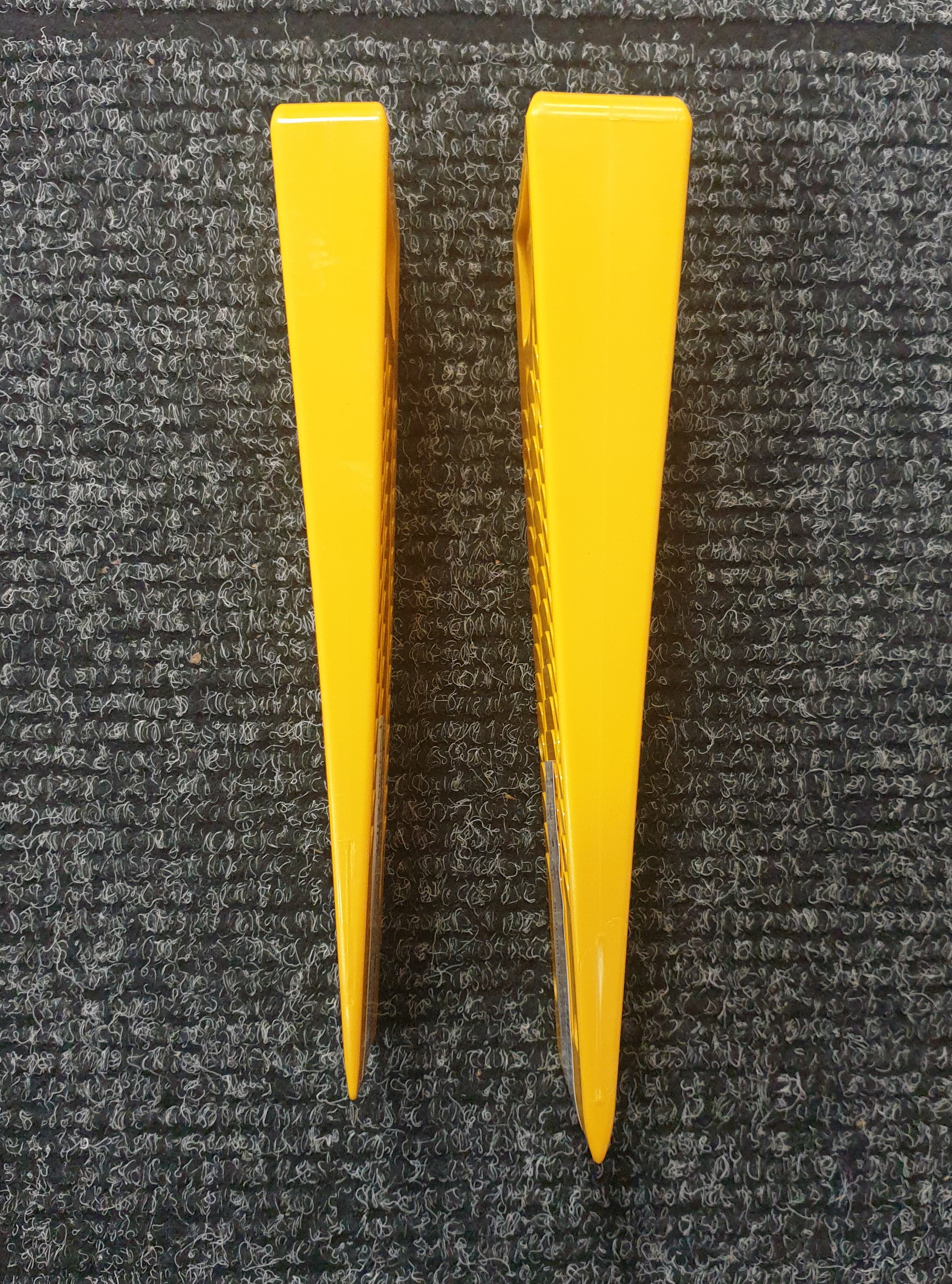 Plastový klin Ochsenkopf Alaska, 23 cm