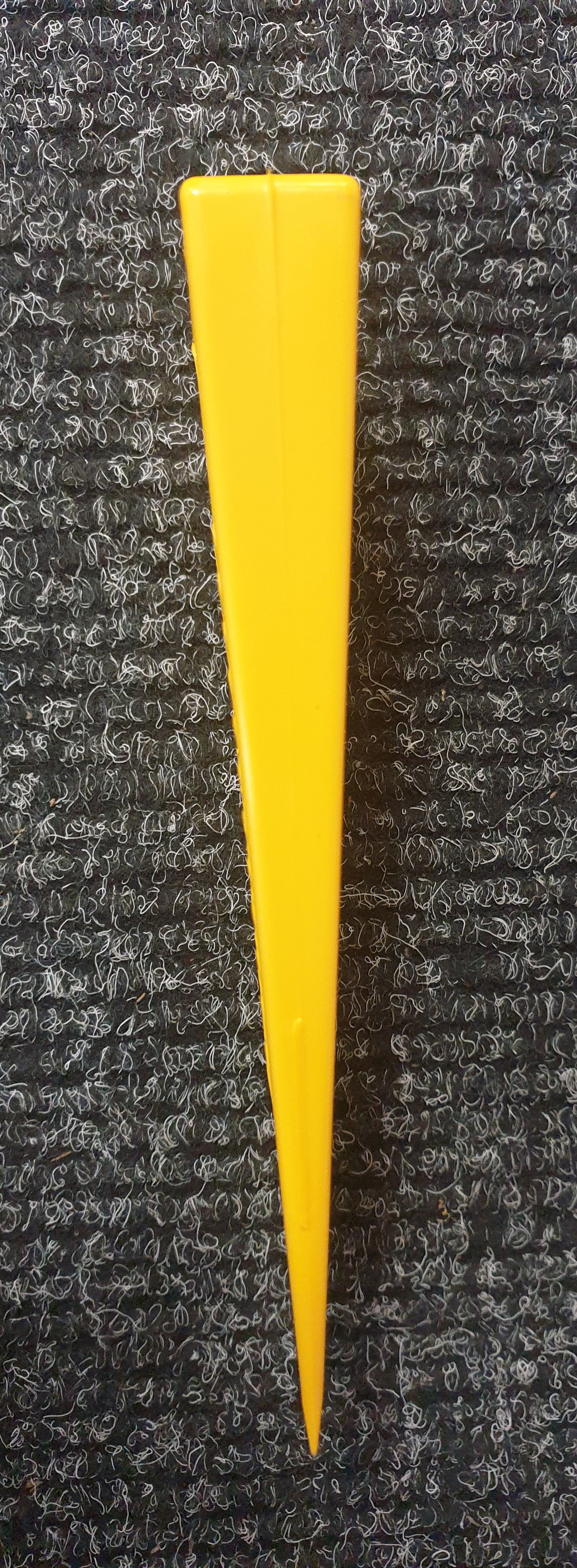 Plastový klin Ochsenkopf Yukon, 18 cm