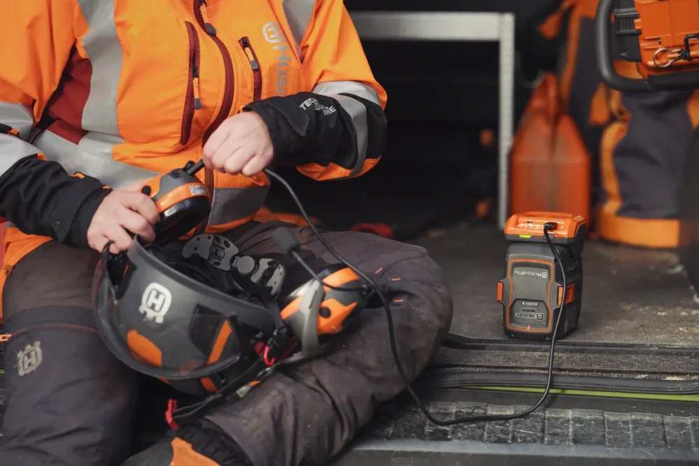 Nabíjačka Husqvarna 40-USB150X