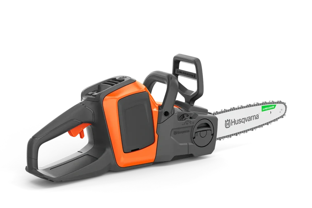 Akumulátorová píla Husqvarna 215i (vrátane akumulátora a nabíjačky)