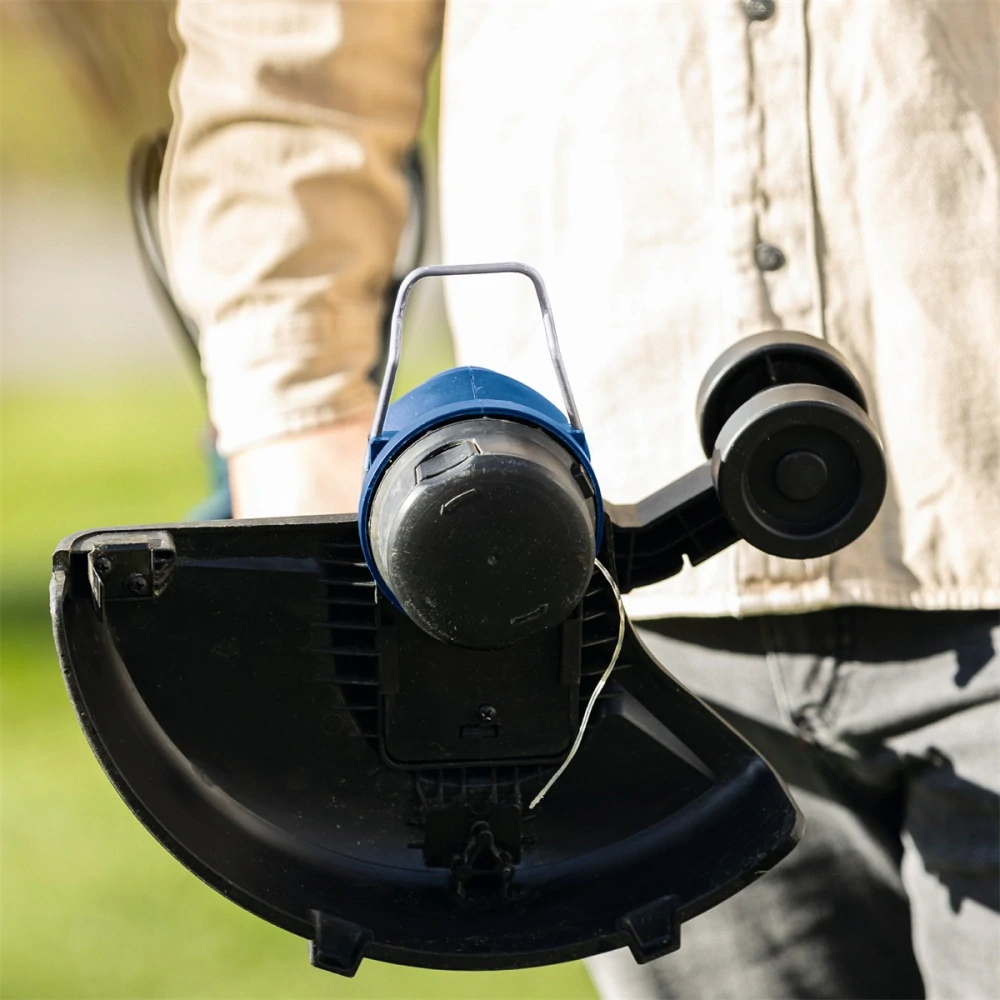 Scheppach C-LT300-X Akumulátorový vyžínač (set s 2Ah batéria + nabíjačka 2,4 A)