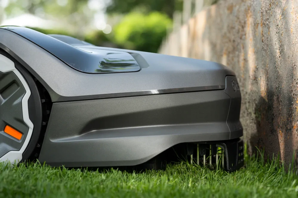 Husqvarna Automower® 305E NERA Robotická kosačka