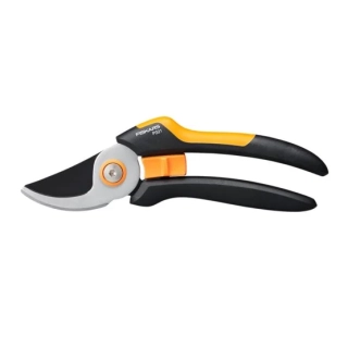 FISKARS Dvojčepeľové záhradné nožnice M Solid (P321)